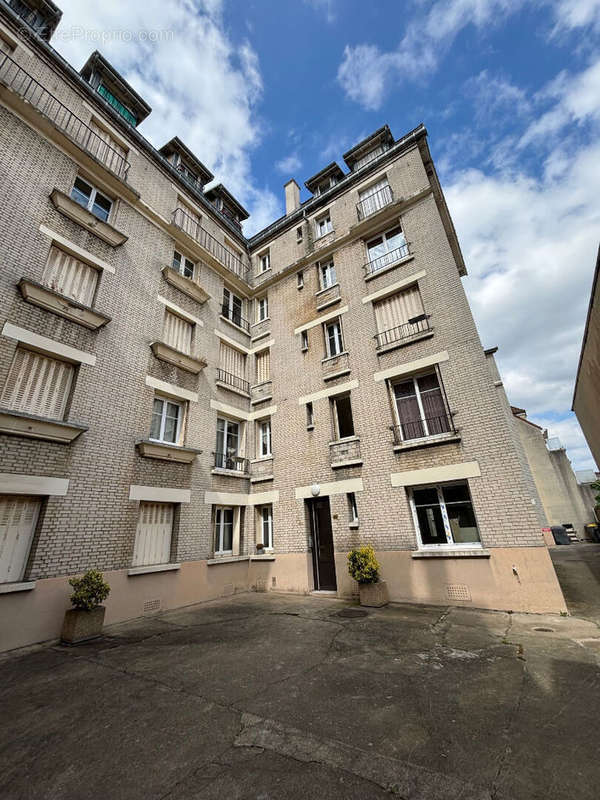 Appartement à MAISONS-LAFFITTE