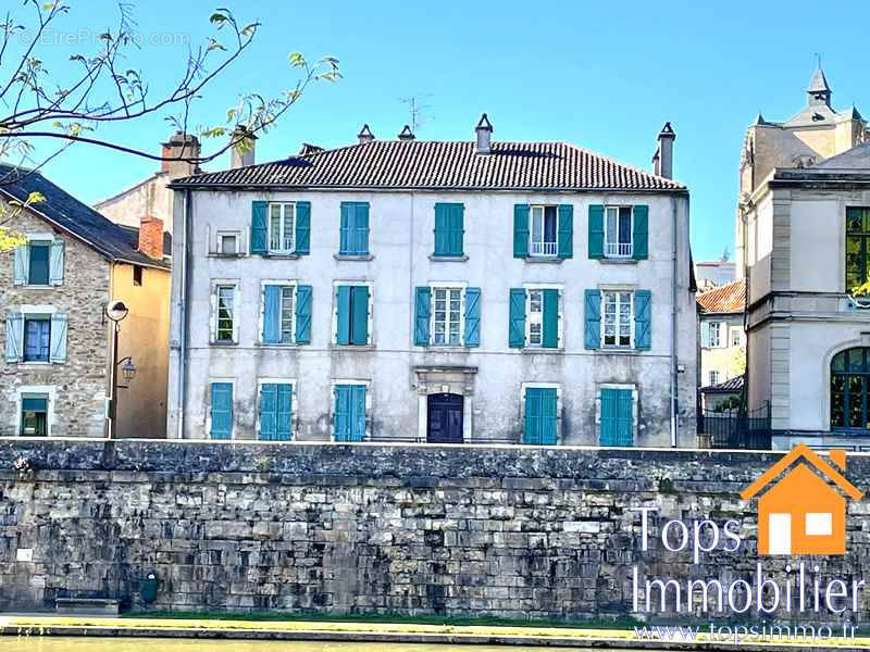 Appartement à VILLEFRANCHE-DE-ROUERGUE