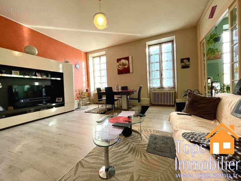 Appartement à VILLEFRANCHE-DE-ROUERGUE