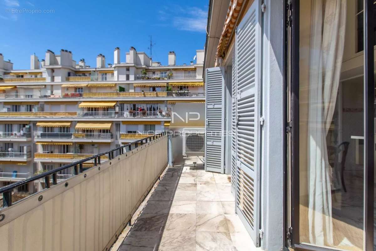 Appartement à NICE