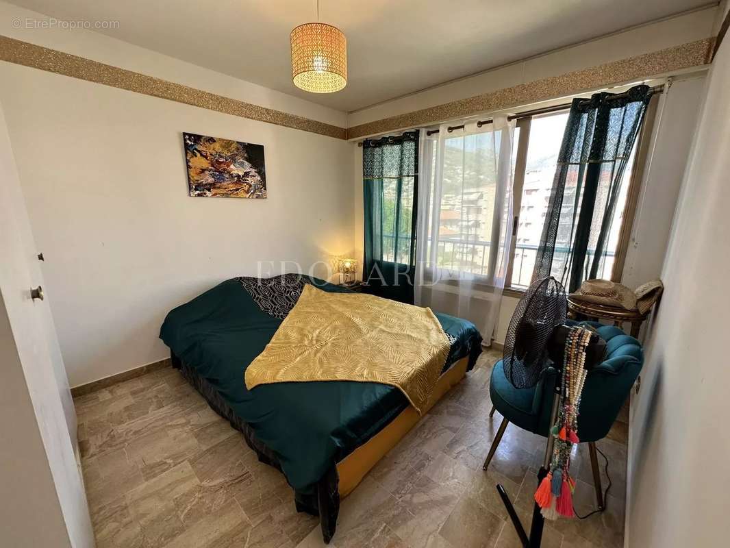 Appartement à ROQUEBRUNE-CAP-MARTIN