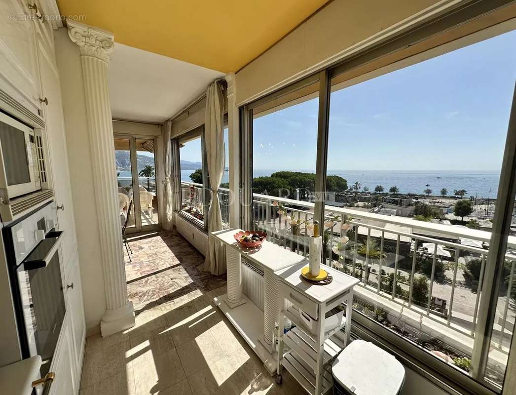 Appartement à ROQUEBRUNE-CAP-MARTIN