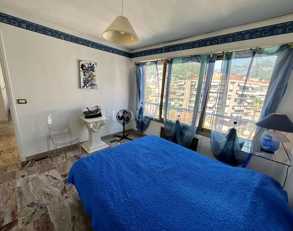 Appartement à ROQUEBRUNE-CAP-MARTIN