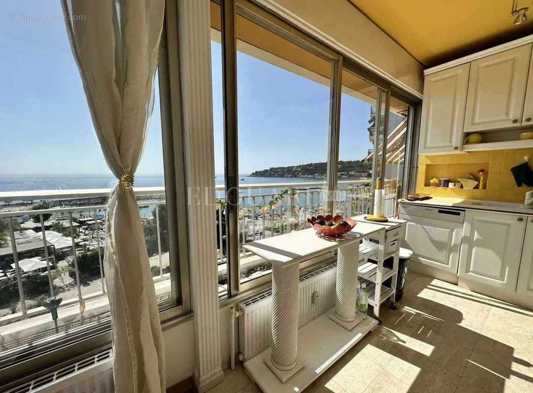 Appartement à ROQUEBRUNE-CAP-MARTIN