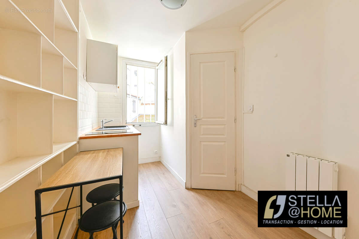 Appartement à PARIS-18E