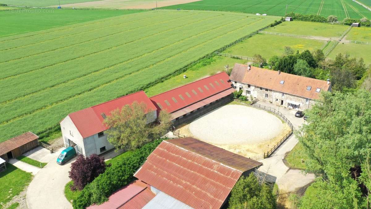 Maison à COULOMMIERS