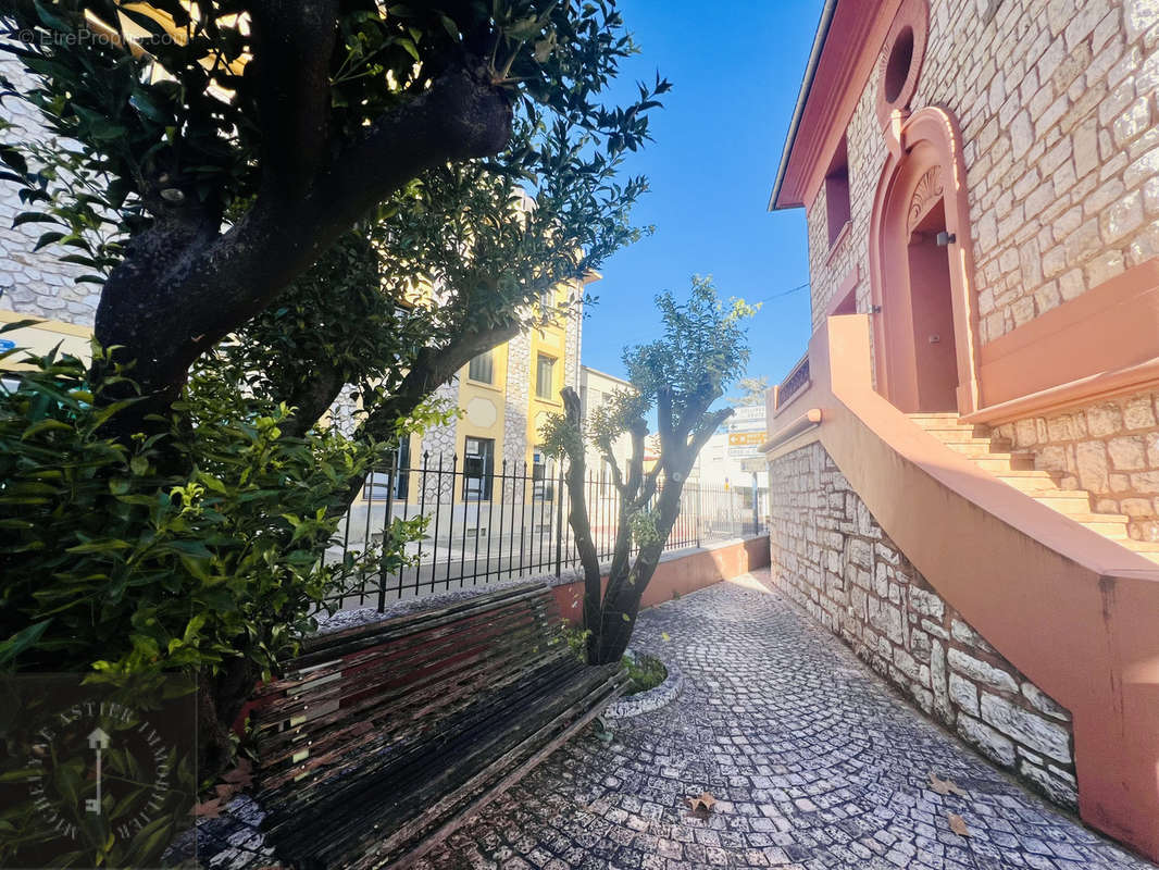 Maison à CAGNES-SUR-MER