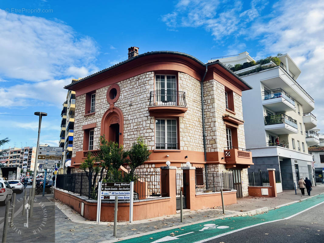 Maison à CAGNES-SUR-MER