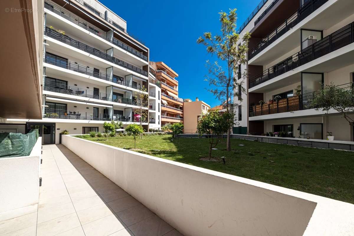 Appartement à MENTON