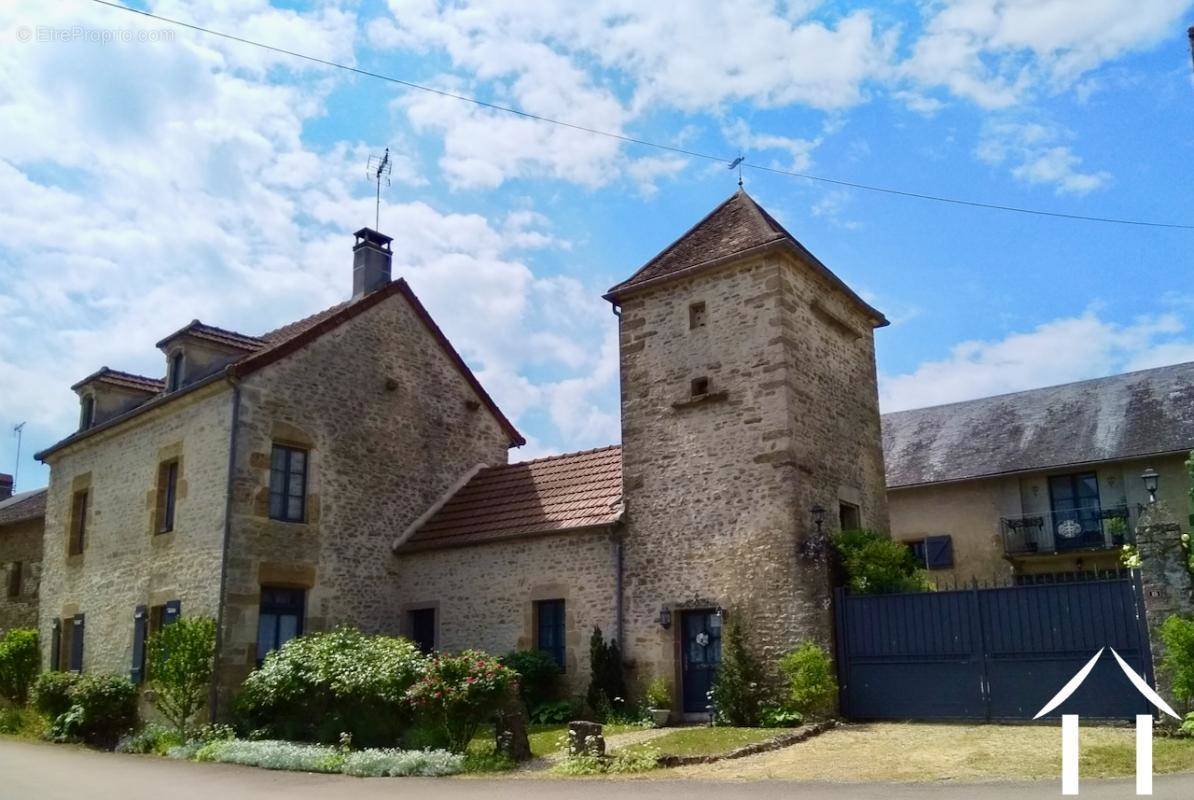 Maison à VEZELAY