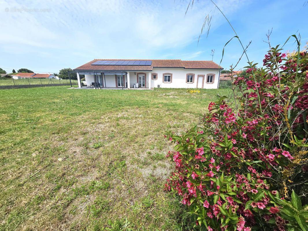 Maison à CAMBERNARD