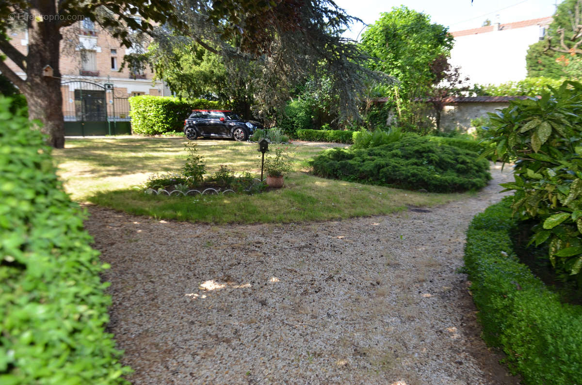 Maison à CHAMPIGNY-SUR-MARNE