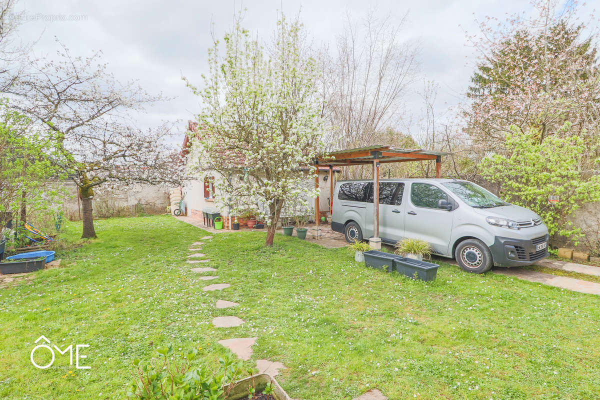 Maison à VAIRES-SUR-MARNE