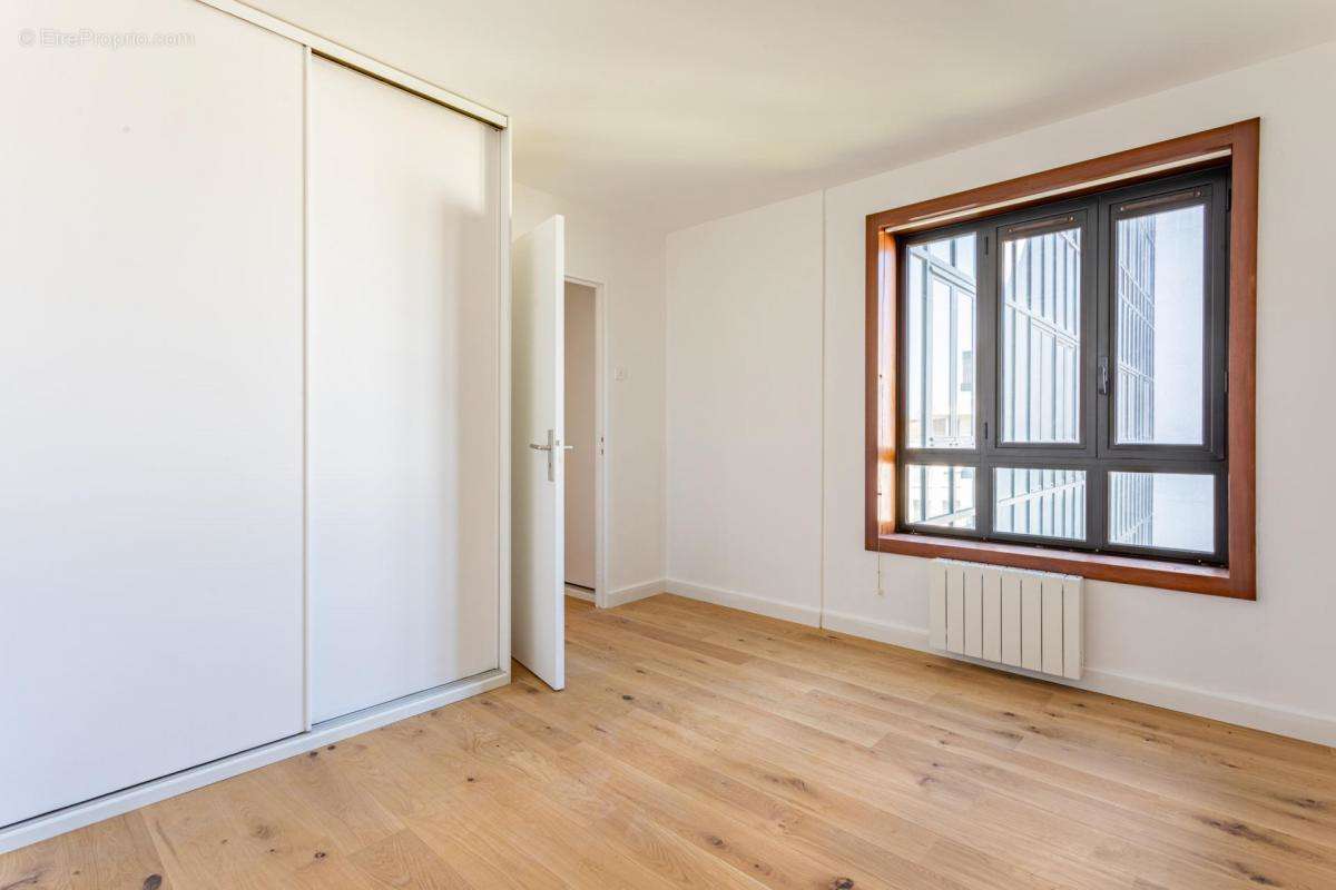 Appartement à ISSY-LES-MOULINEAUX