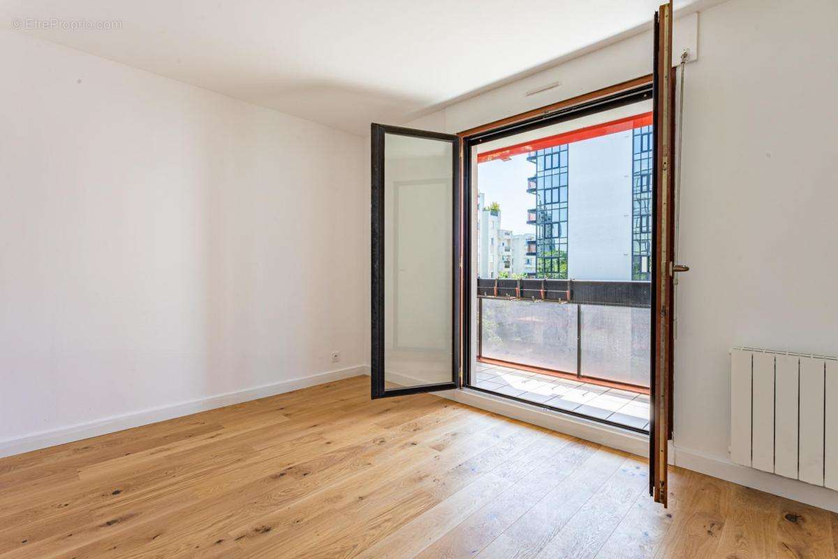 Appartement à ISSY-LES-MOULINEAUX