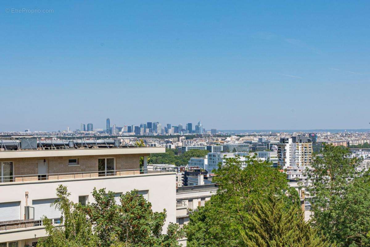 Appartement à ISSY-LES-MOULINEAUX