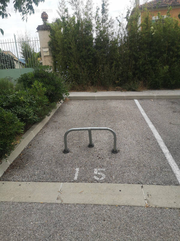 Parking à LA FARLEDE