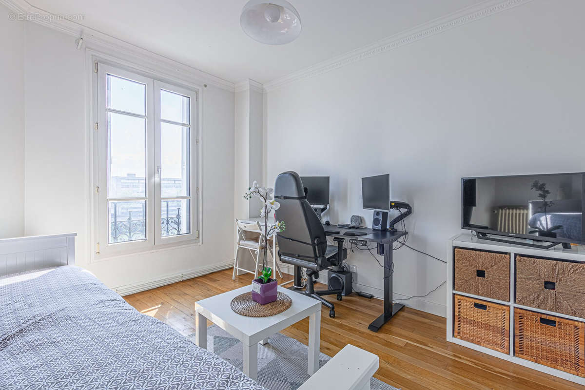 Appartement à IVRY-SUR-SEINE