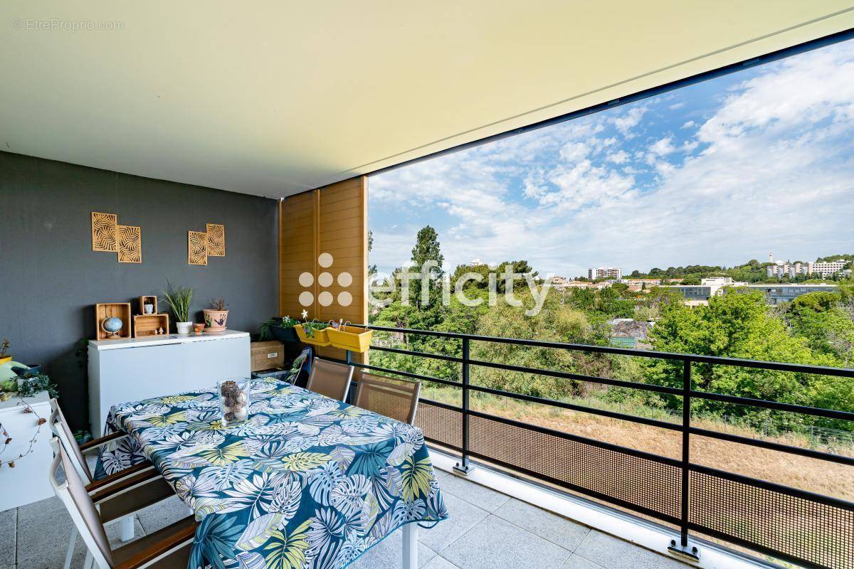 Appartement à MARSEILLE-10E