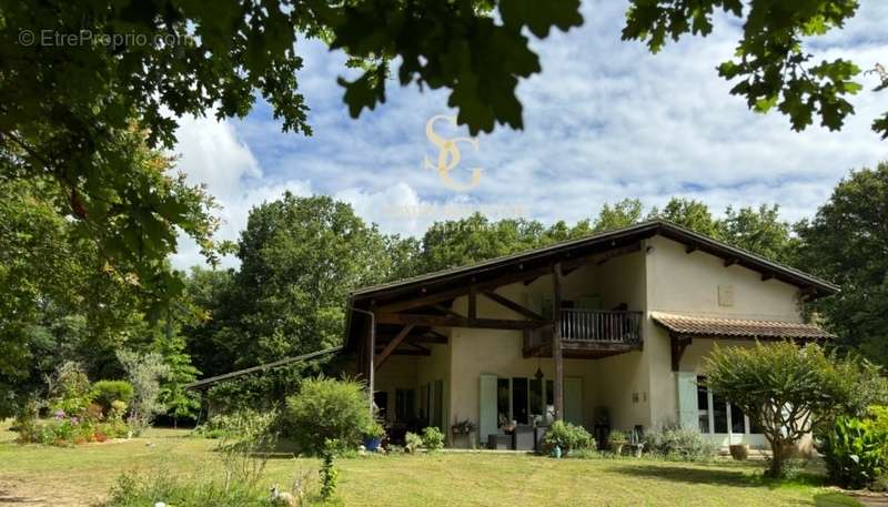 Maison à SAUVETERRE-DE-GUYENNE