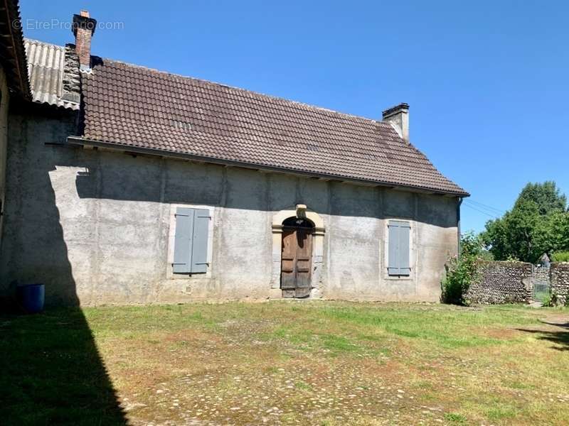 Maison à LALOUBERE