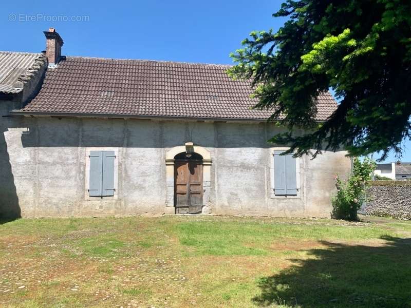 Maison à LALOUBERE