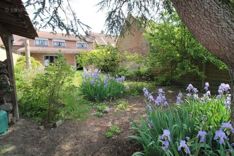 Maison à DOUCHY-LES-MINES