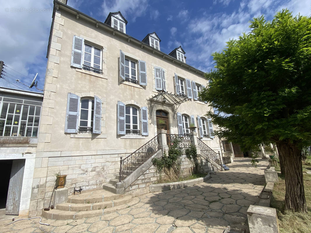 Maison à ESPALION