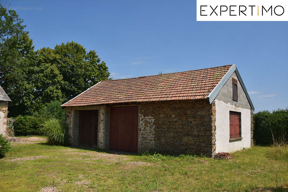 Maison à NEUF-EGLISE