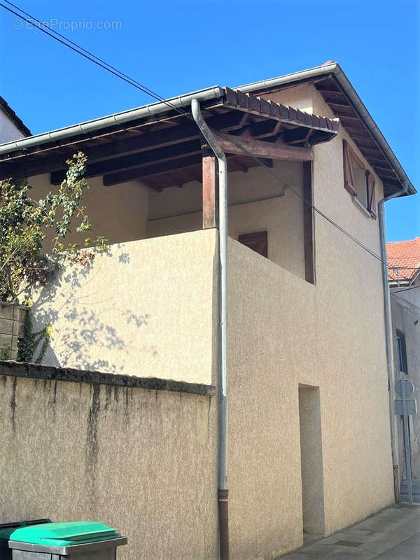 Maison à SAINT-ETIENNE-DE-SAINT-GEOIRS