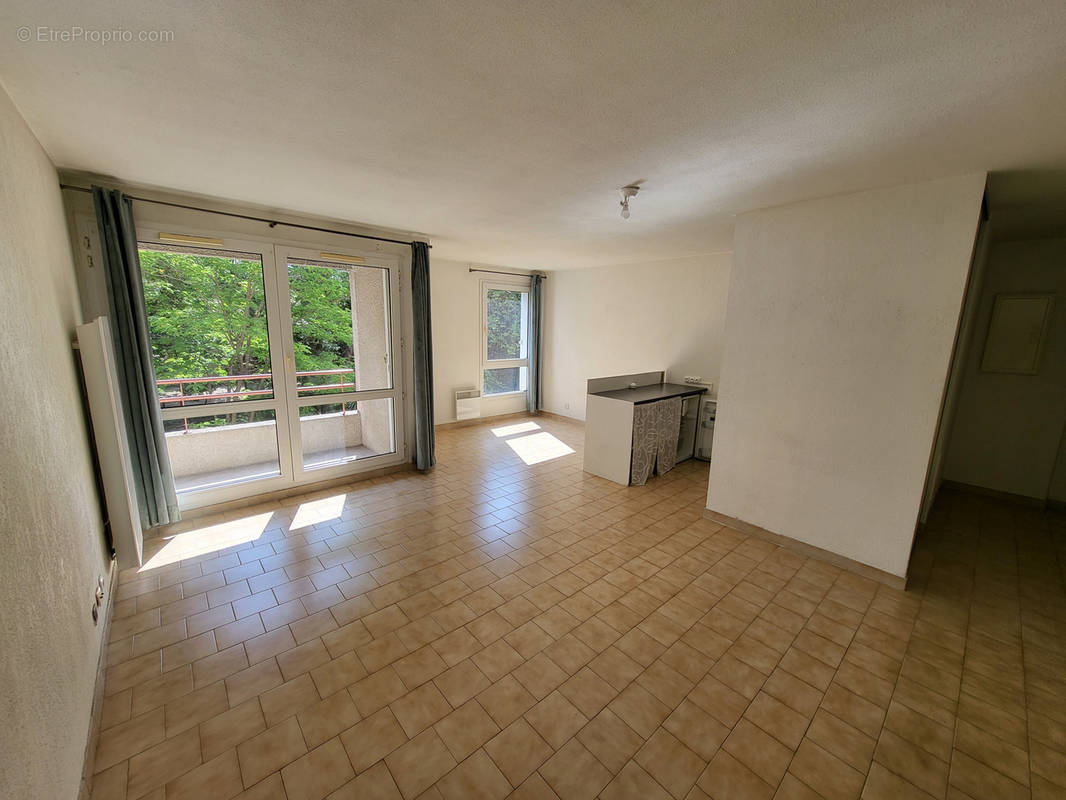 Appartement à MARSEILLE-10E