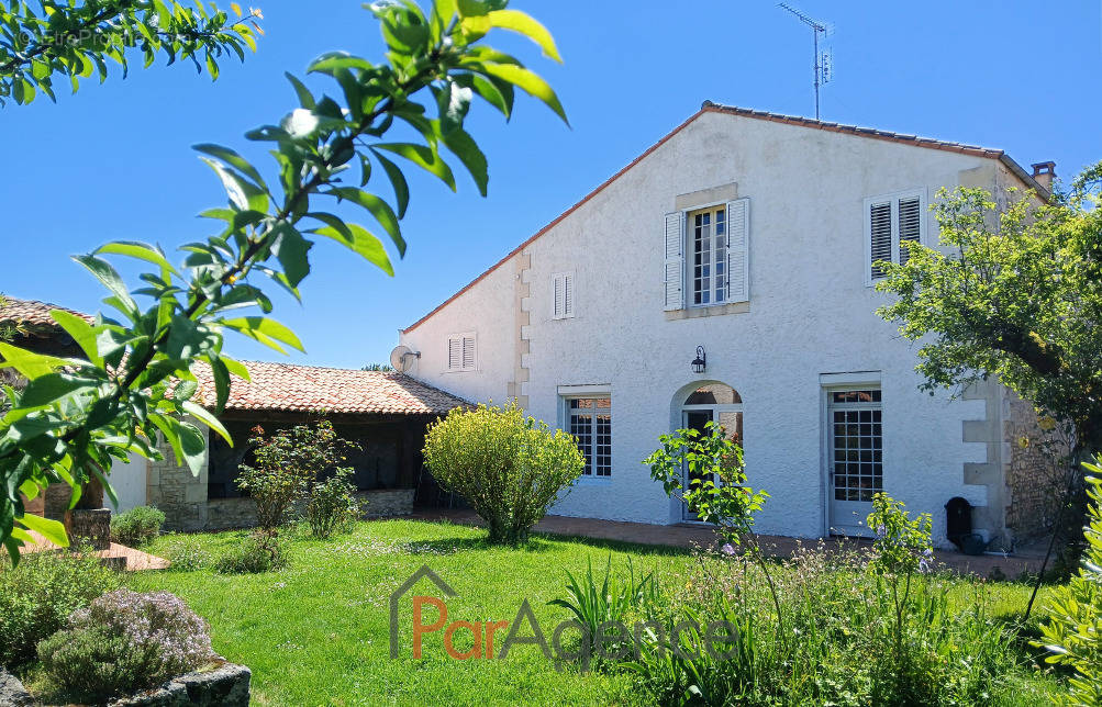 Maison à SAUJON