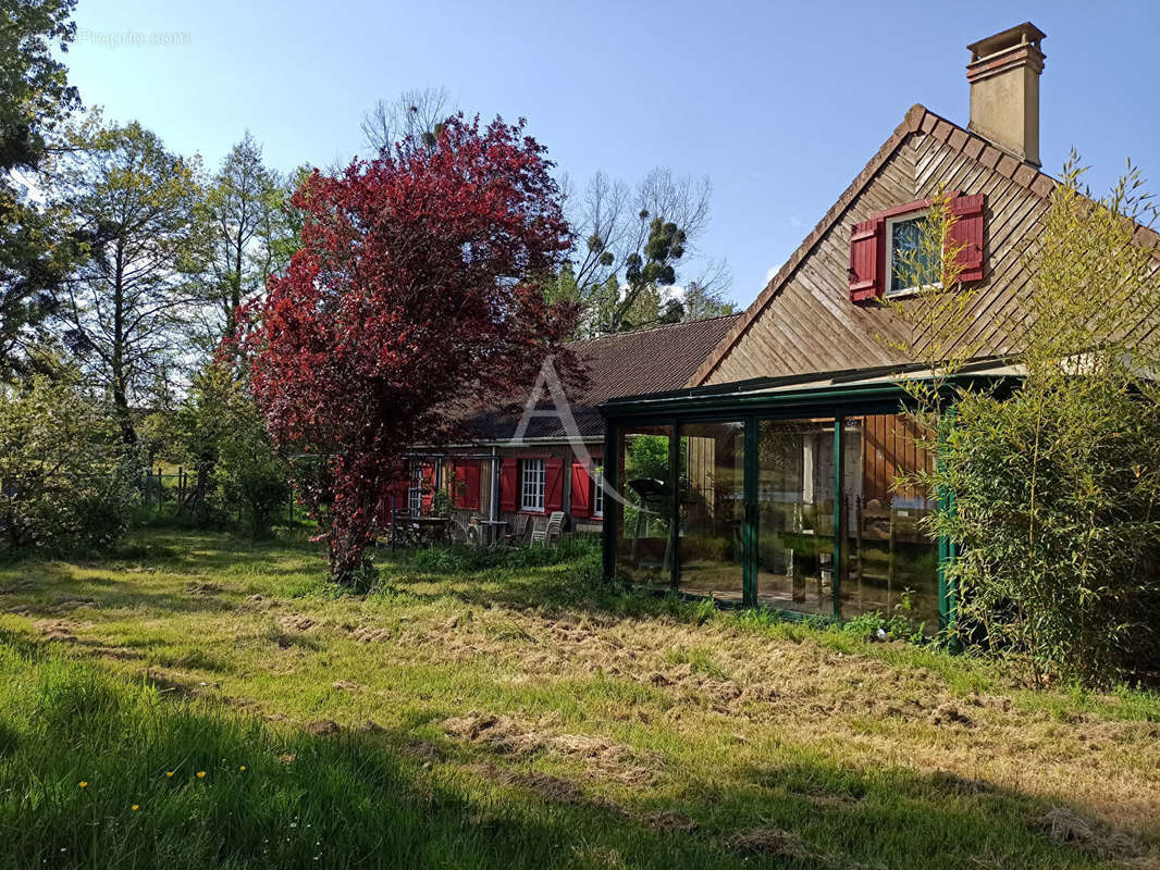 Maison à VOUZON