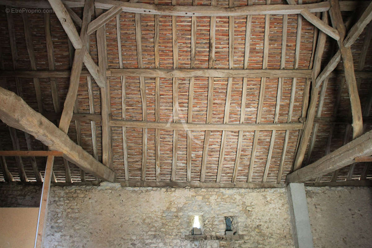 Maison à REIGNAC-SUR-INDRE