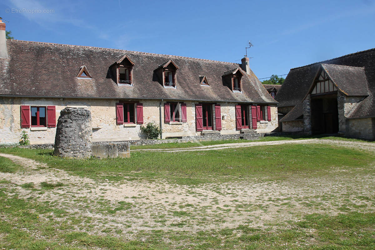 Maison à REIGNAC-SUR-INDRE