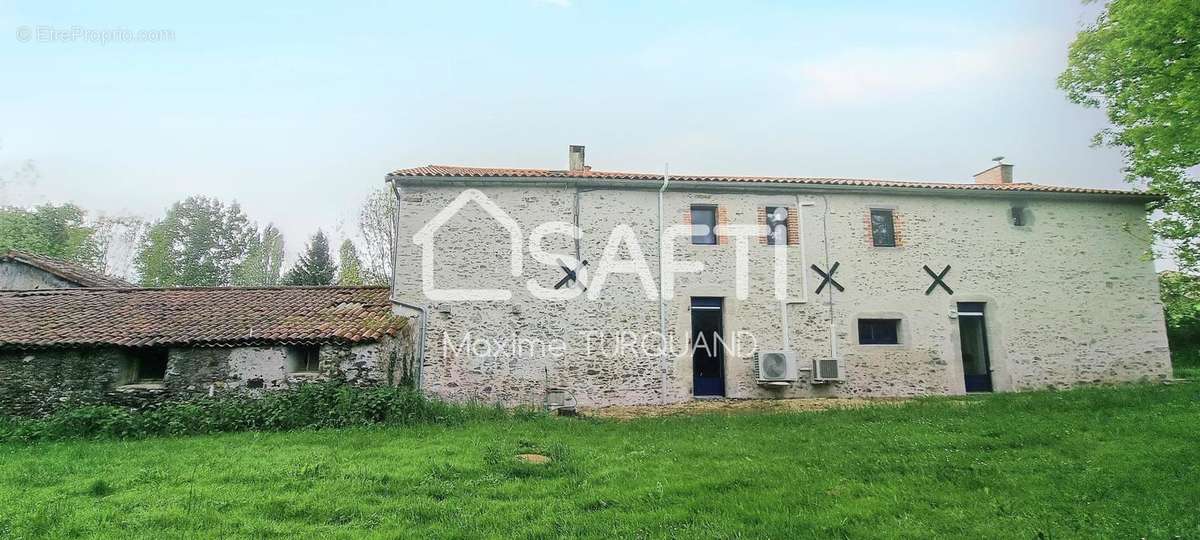 Photo 2 - Maison à LA FORET-SUR-SEVRE