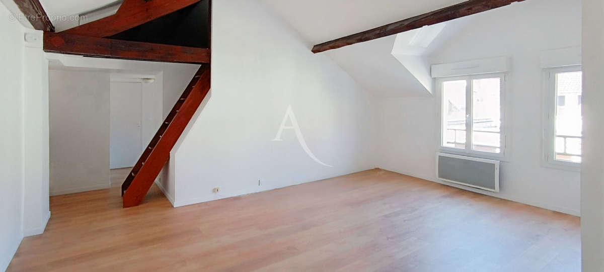 Appartement à ARPAJON