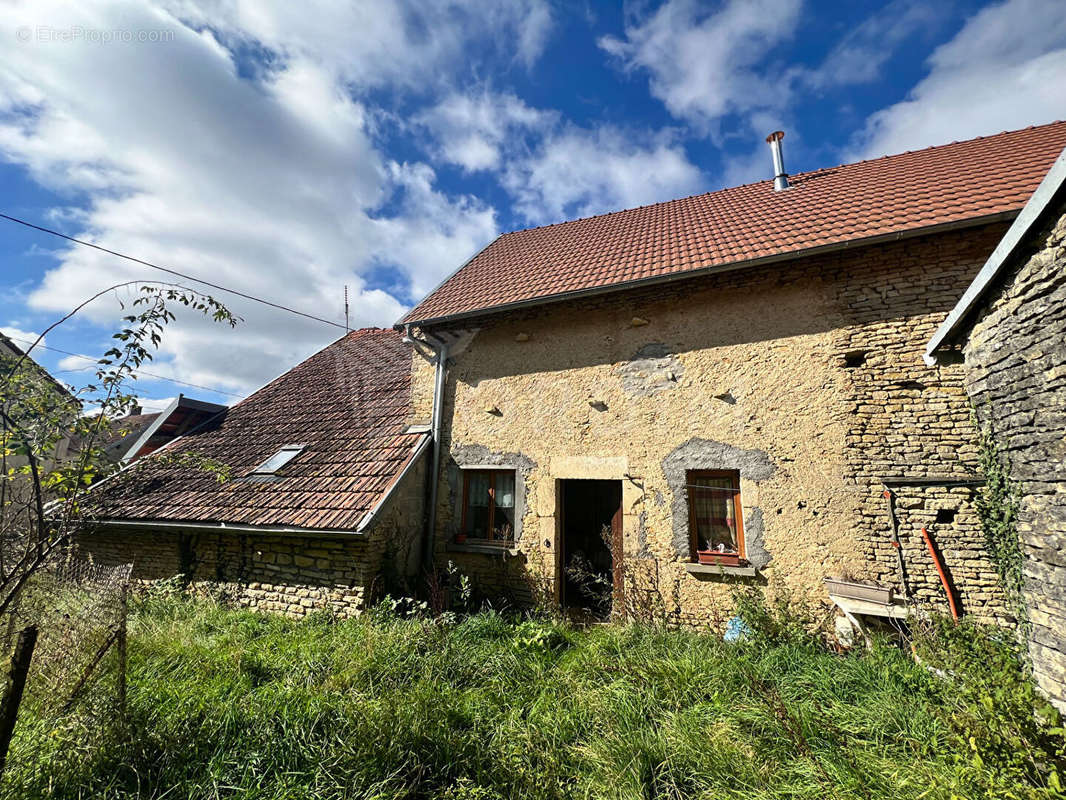 Maison à SAINT-AMAND-EN-PUISAYE