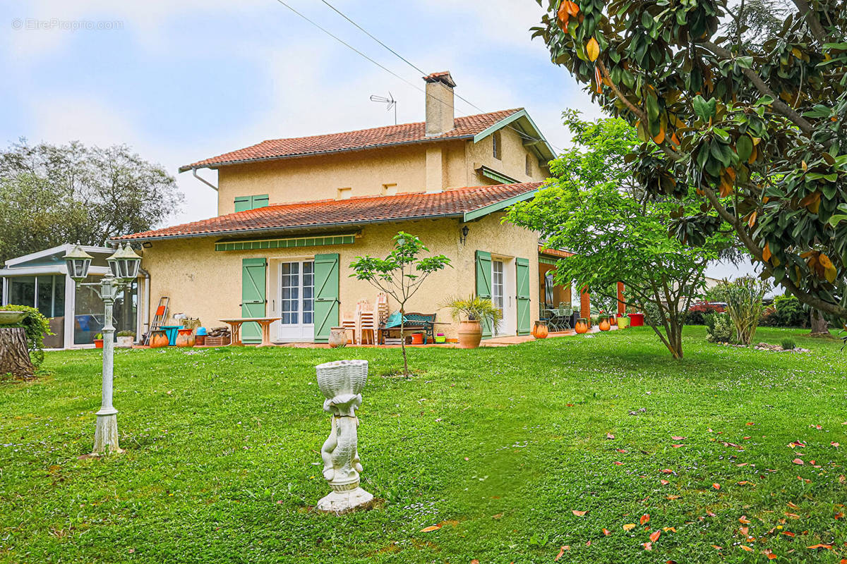 Maison à SAINT-JORY