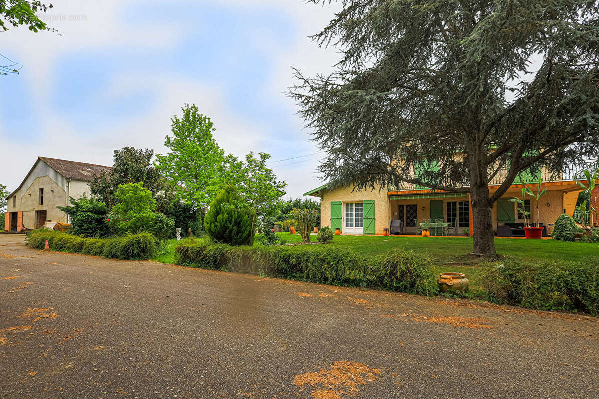 Maison à SAINT-JORY