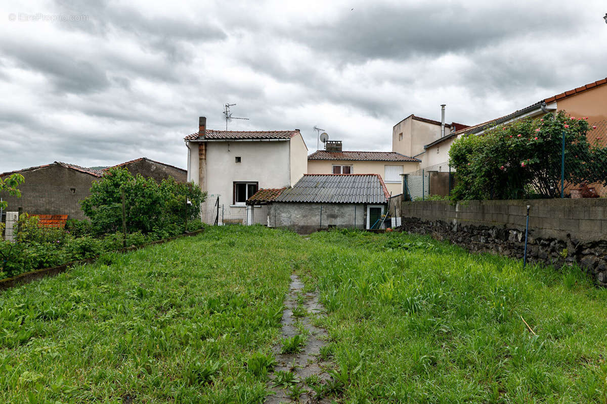 Maison à PONT-DU-CHATEAU