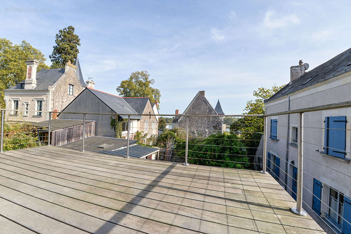 Appartement à BOUCHEMAINE