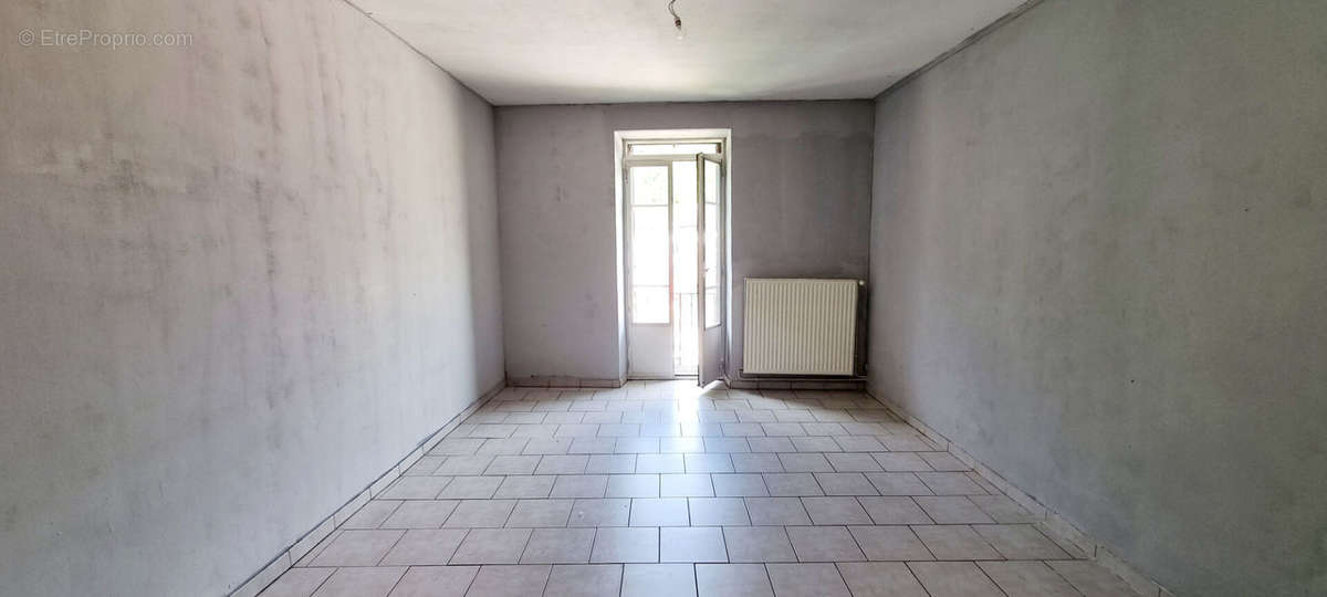 Appartement à TENAY