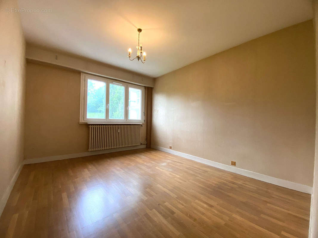 Appartement à LONS-LE-SAUNIER