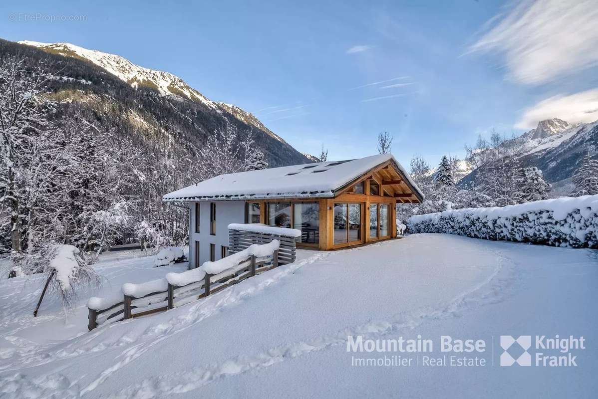 Maison à LES HOUCHES