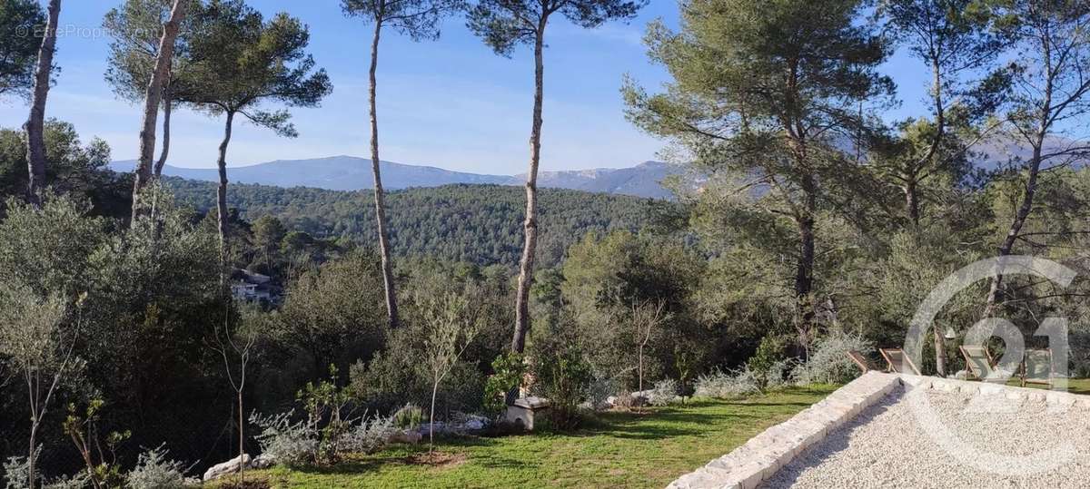 Maison à ROQUEFORT-LES-PINS