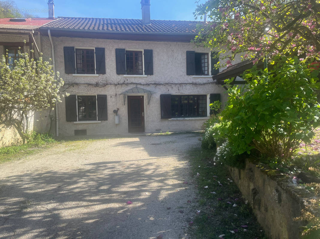 Maison à GIERES