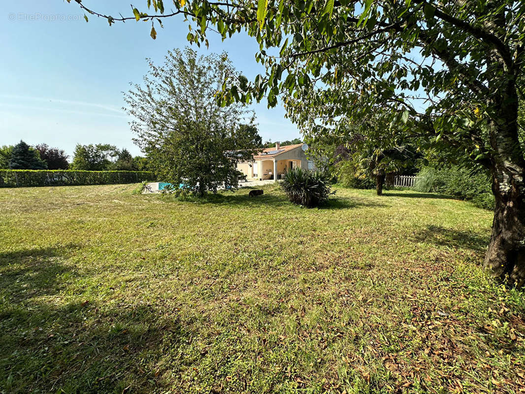 Maison à SAINT-SORNIN