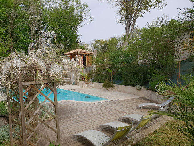 Terrasse piscine - pool terrace - Maison à EAUZE