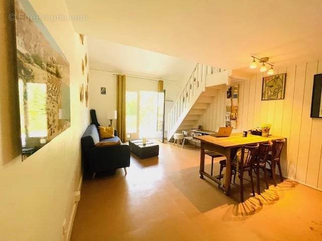 Appartement à SAVIGNY-SUR-CLAIRIS